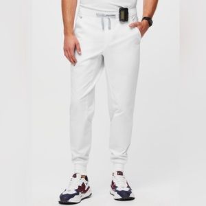 NWT Figs Tansen Scrub Joggers (regular length) - size small